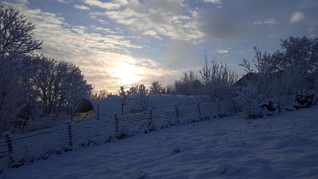 Les Jardins Des 3 Provinces- Gite Montcharvot Zewnętrze zdjęcie